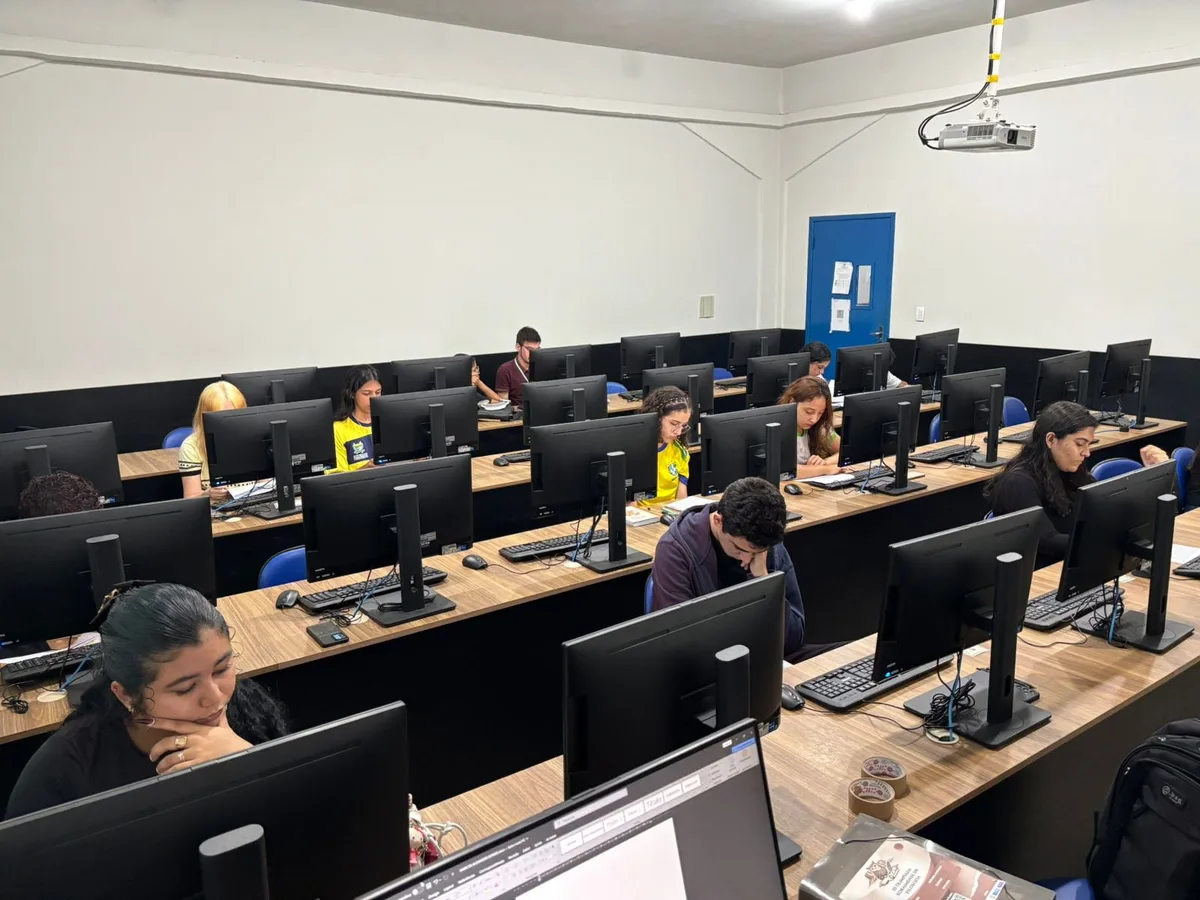 III Olimpíada Roraimense de Filosofia divulga resultado final e premia estudante da rede estadual