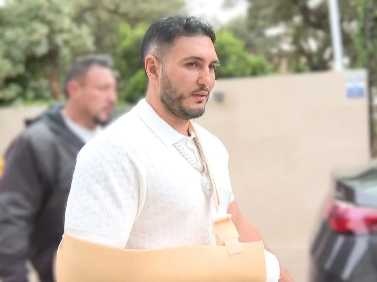 Omar Montes reaparece tras su operación y se enfrenta a las preguntas sobre Rocío Muñoz