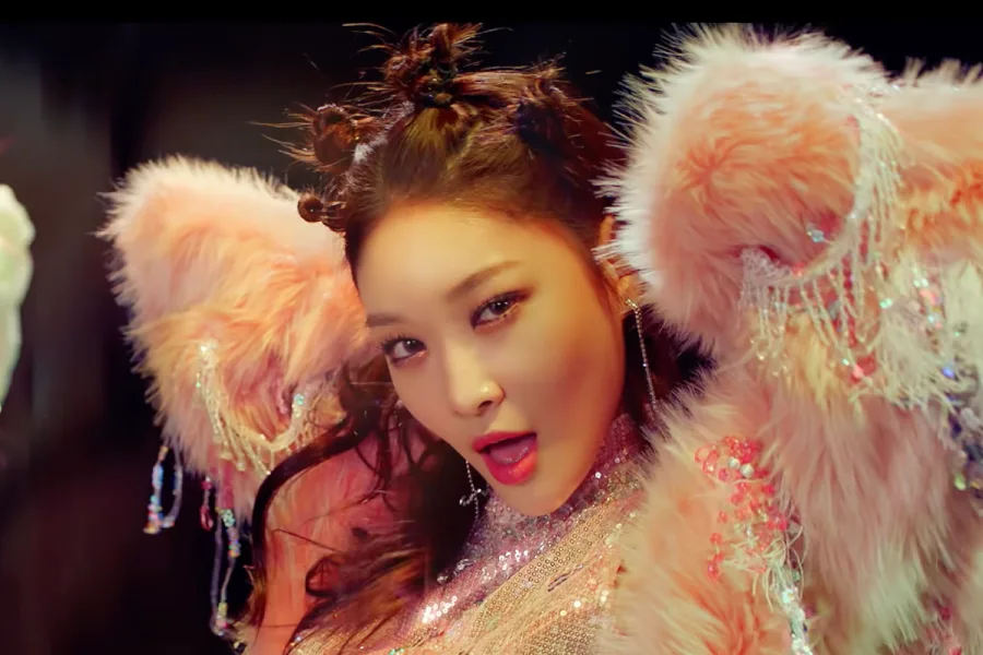 Chungha’s “Roller Coaster” Becomes Her 2nd MV To Hit 100 Million Views