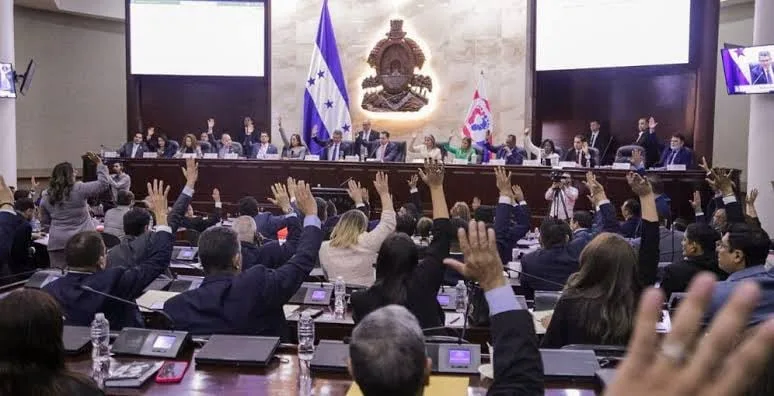 Congreso Nacional de Honduras conoce más de 20 cambios a la Ley Electoral y la oposición exige segunda vuelta
