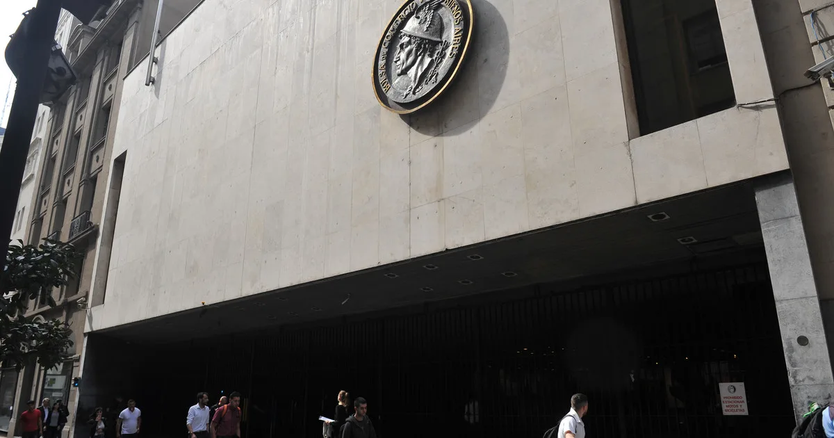 En el primer semestre empresas argentinas repartieron 7% menos: qué sectores son los que más ganancias entregaron