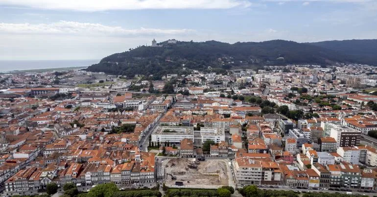 Obras no novo mercado de Viana do Castelo voltam em setembro