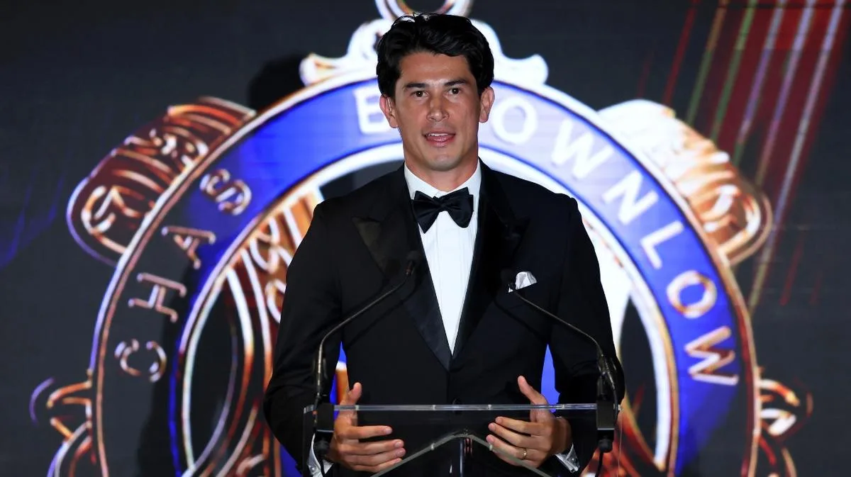 Fremantle veteran Bailey Banfield accepts Jim Stynes Community Leadership Award with moving speech