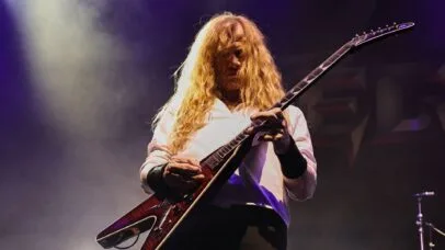 Dave Mustaine espera que Deus o salve de problema de saúde incurável
