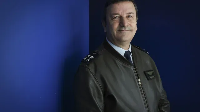 Cartaxo Alves desvaloriza oferta de carta de condução para recrutar jovens