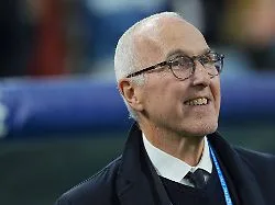 Reitsportwelt in Aufruhr: Die pikante 300-Millionen-Dollar-Rache des Frank McCourt