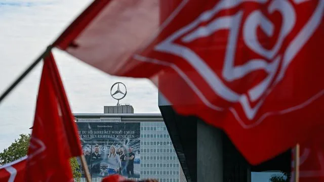 Mercedes-Benz: Mercedes kündigt mögliche Schließung von zwei Werken in Deutschland an