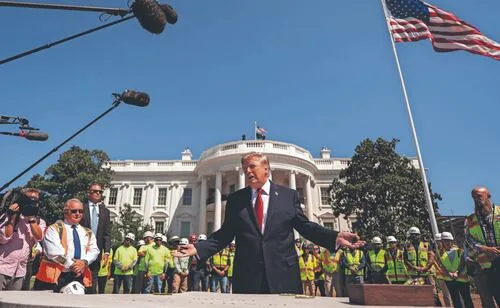 Trump anuncia una ofensiva económica “sin precedentes” para aislar a Irán