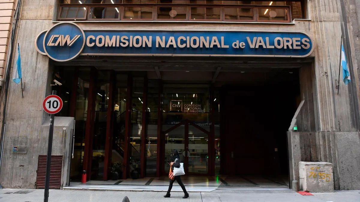 Cómo funcionará la nueva norma de la CNV que frenó un circuito para las pymes que reducía el impuesto al cheque