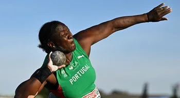 Auriol Dongmo campeã do lançamento do peso com recorde dos Jogos do Mediterrâneo