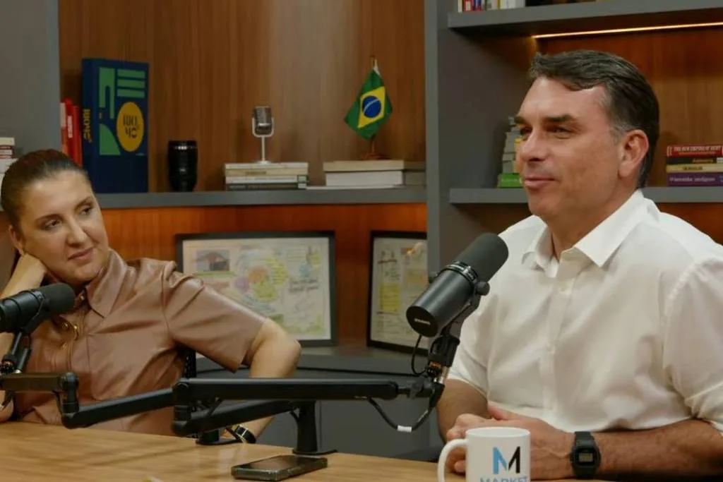Flávio Bolsonaro anuncia novos nomes para equipe econômica
