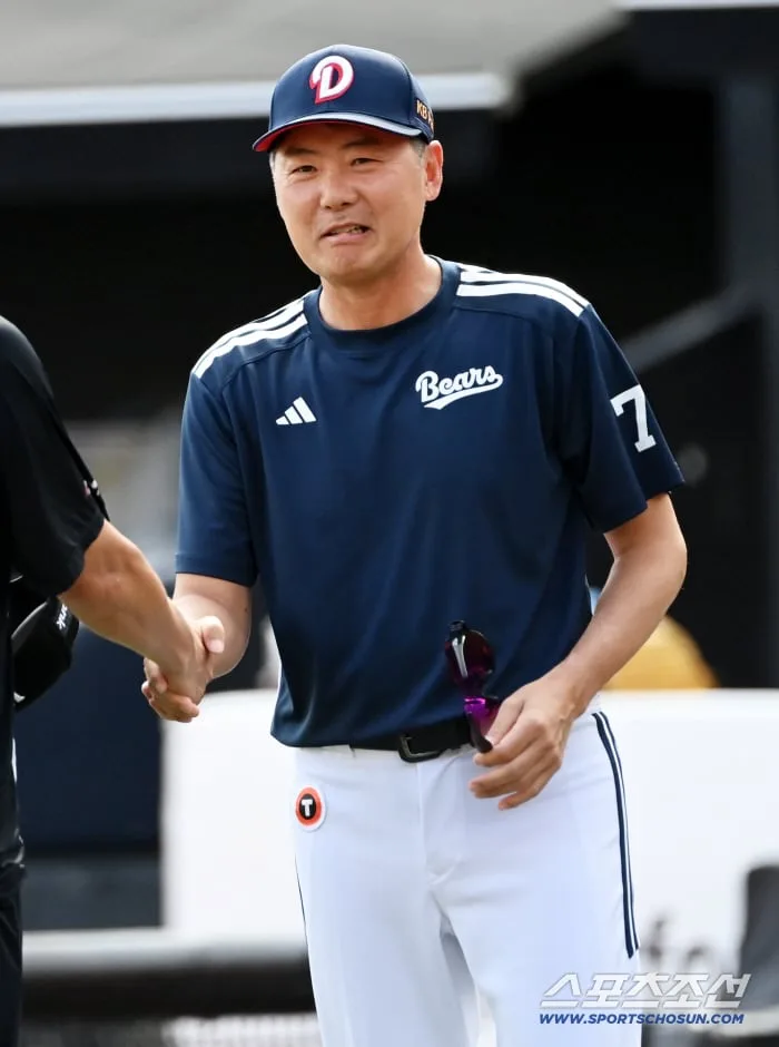 '죽도록 싸워라' 이게 진짜 돼? 두산만 '방긋'...KIA-LG, 누가 내려와도 만신창이다