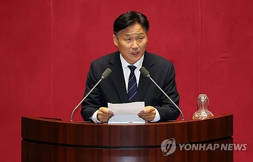 與김영진 "레버리지 도입한 사람들 책임져야…그냥 못 넘어간다"(종합)