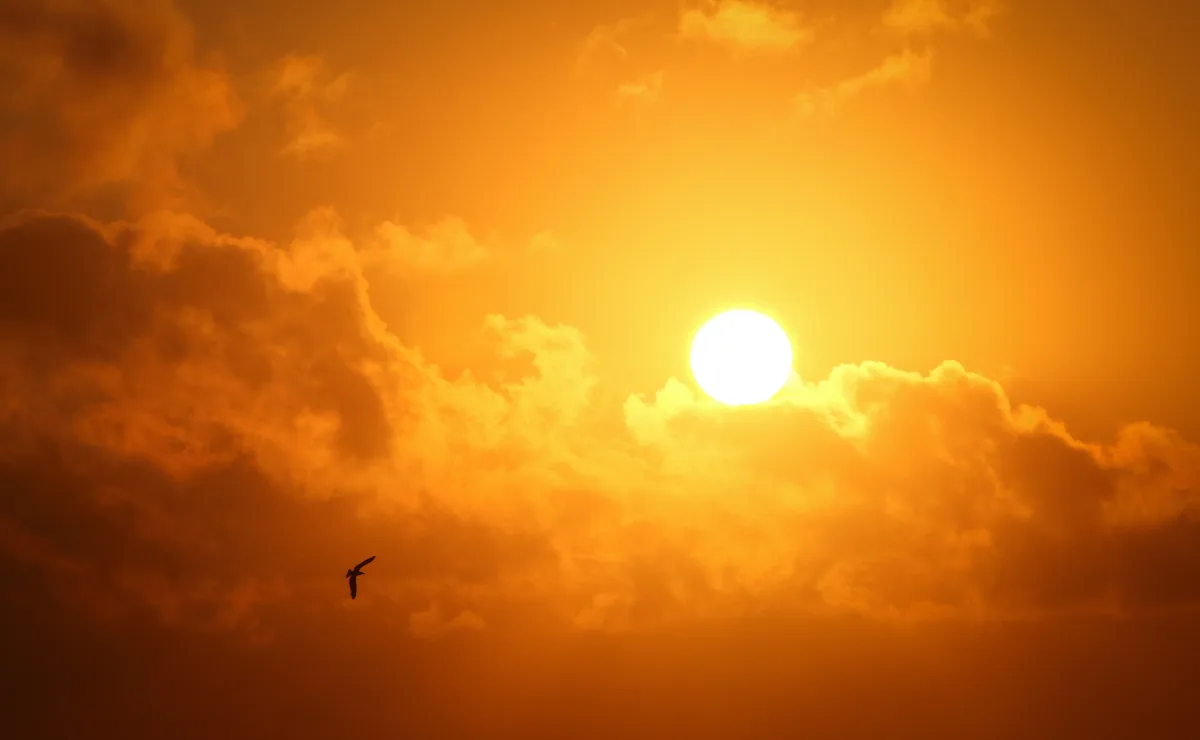 Veranico muda o tempo no Paraná e faz temperaturas dispararem acima dos 30°C nos próximos dias