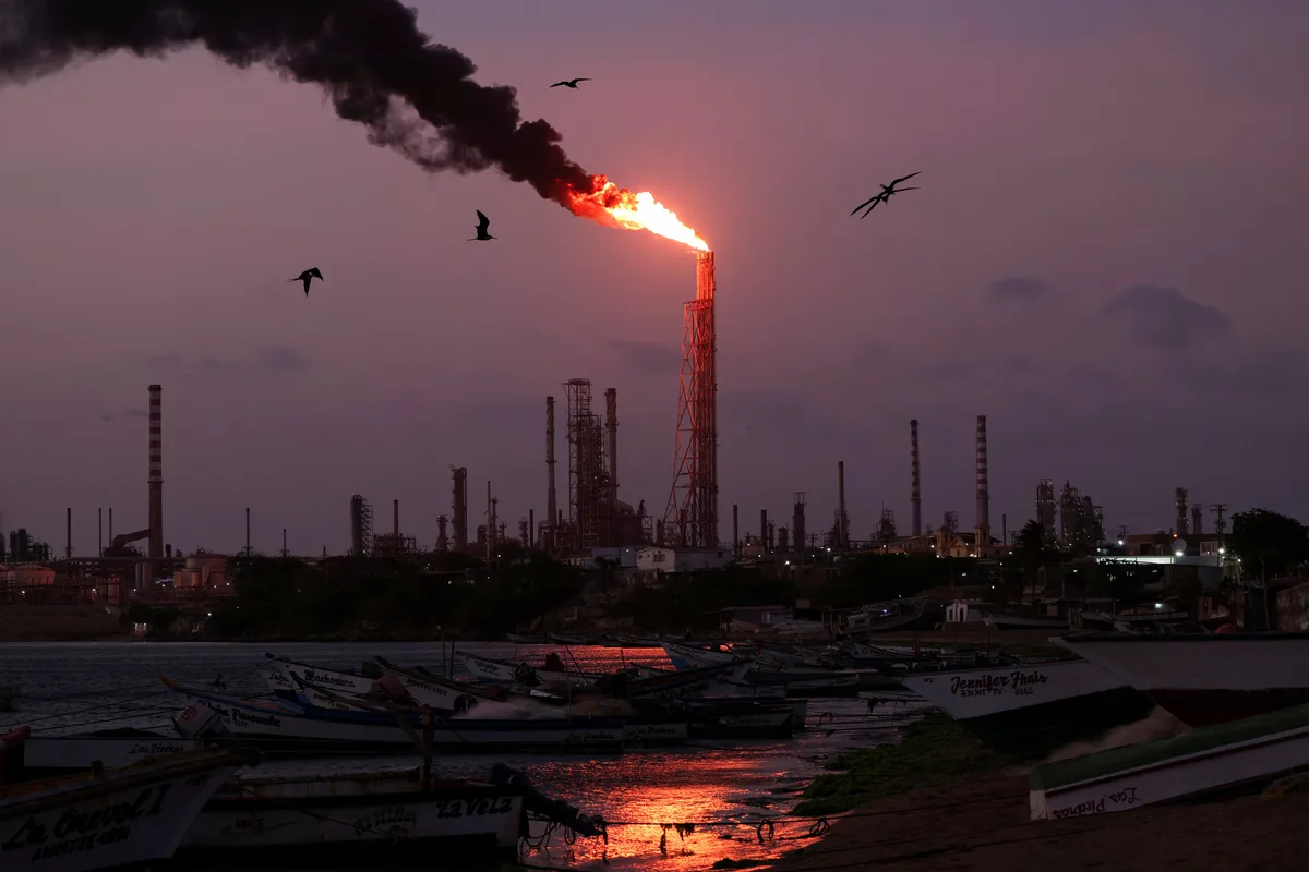 Venezuela firmó un contrato con una empresa estadounidense para el desarrollo de dos campos petroleros