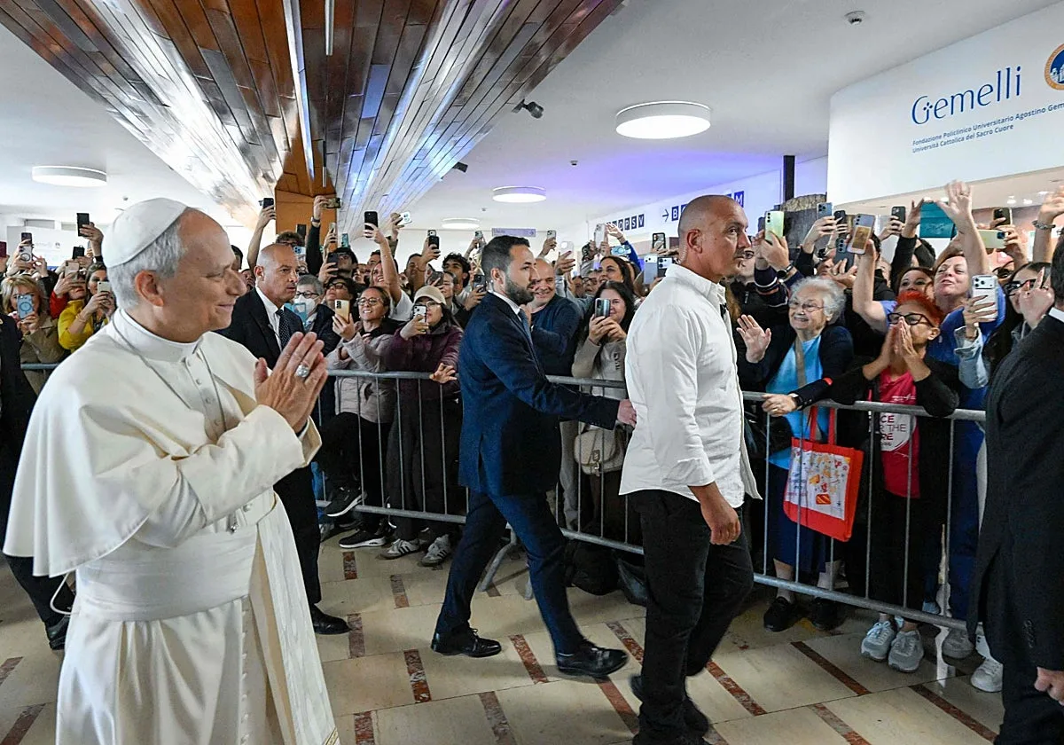 Los médicos confirman que el Papa tiene un cáncer de pulmón