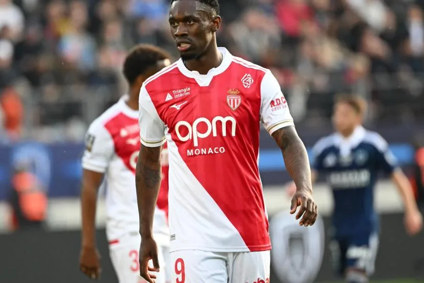 Attendre de vendre pour pouvoir acheter : le difficile jeu d'équilibriste financier de Monaco sur le mercato