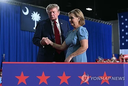 당 장악력 과시한 트럼프…최측근 여동생, 상원의원 경선 승리