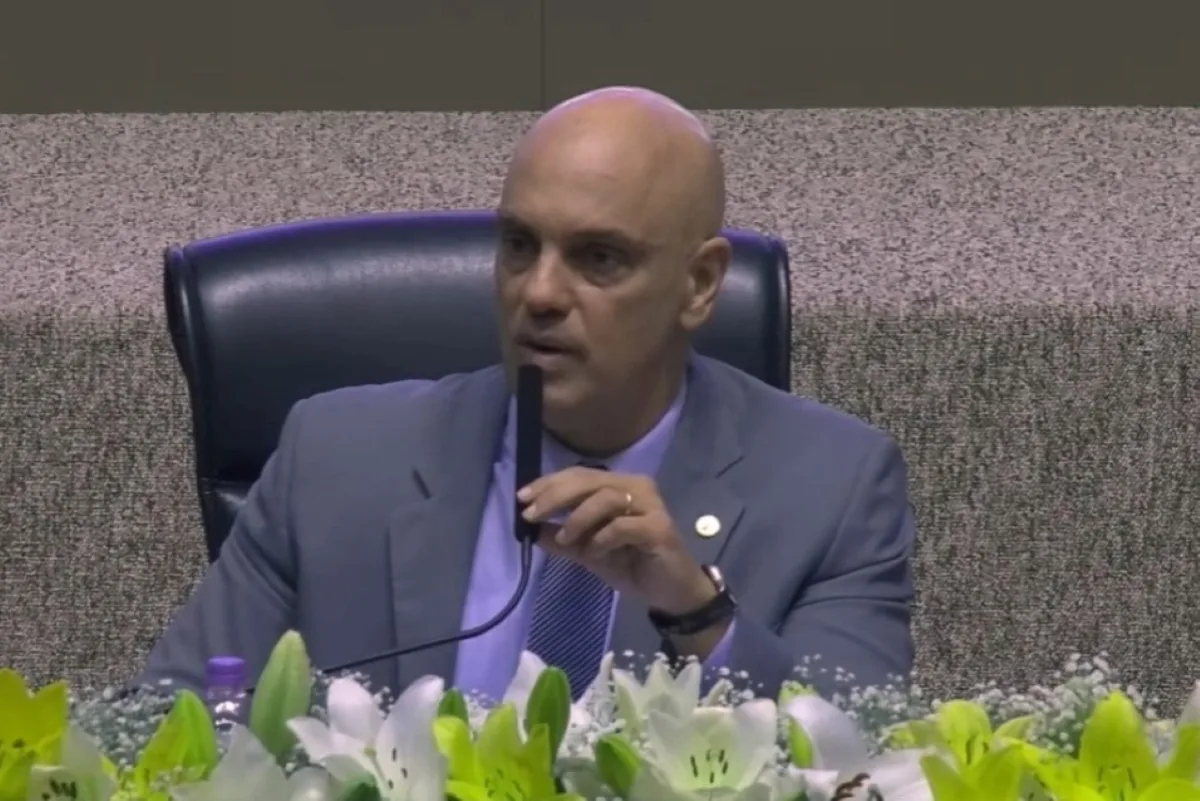 Moraes diz que modelo eleitoral “faliu”: "Se preocupam em fazer live”