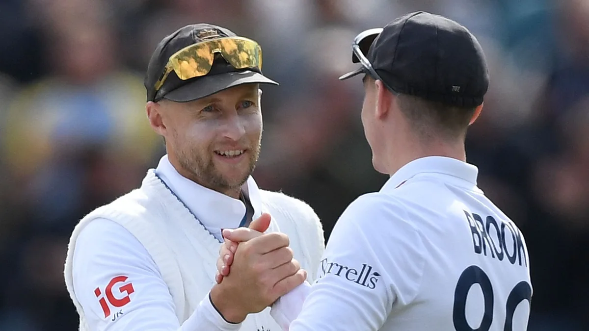 Promising signs for new England but Pakistan absolutely dire