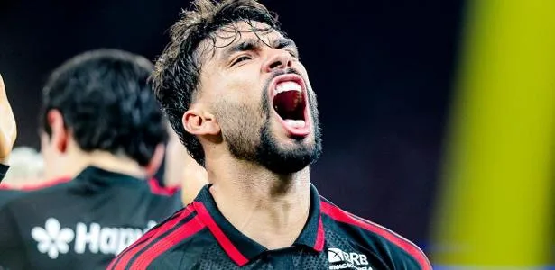 Flamengo vence o Mirassol, paga jogo atrasado e cola no líder Palmeiras