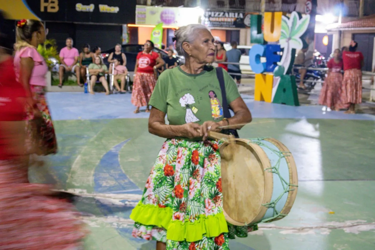 Mulheres no coco de roda: apresentando Mestra Rita Pavone, zabumbeira de Barra de Camaratuba, em Mataraca (PB)
