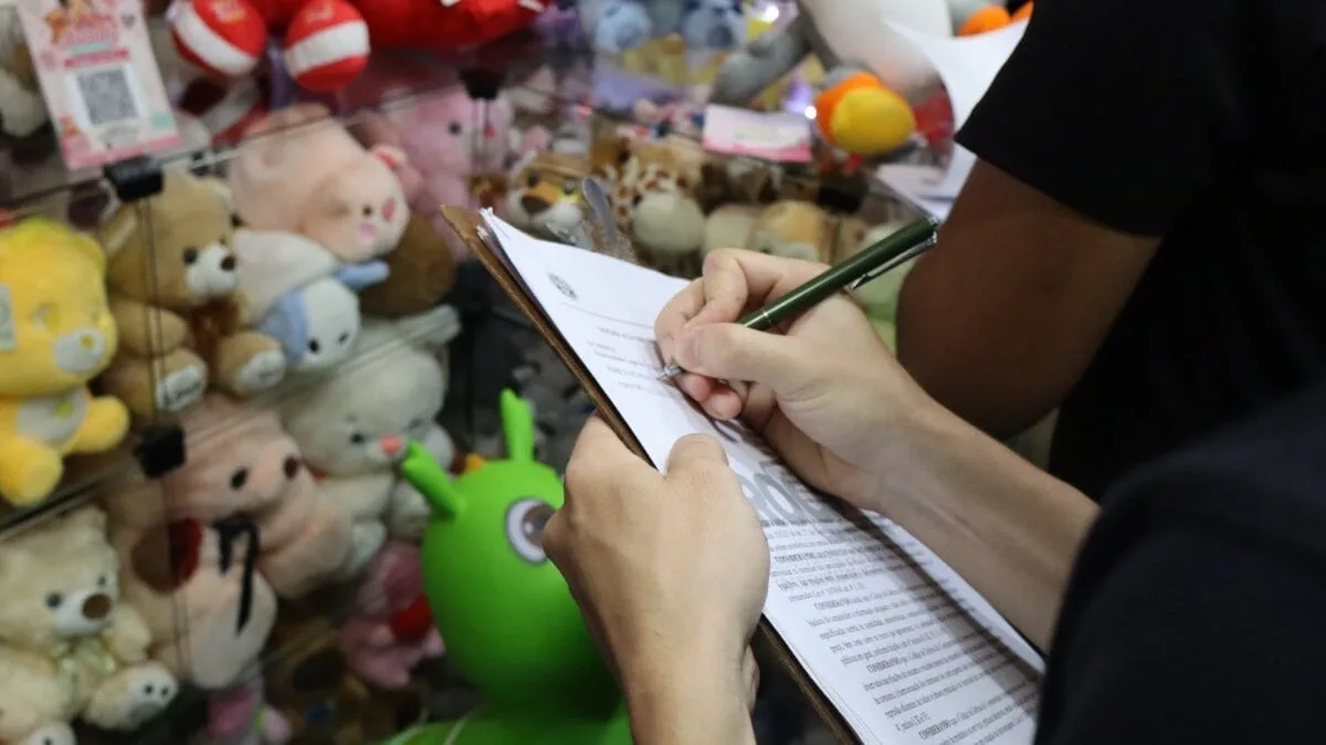 Estabelecimentos comerciais do Acre passam por fiscalização do Procon