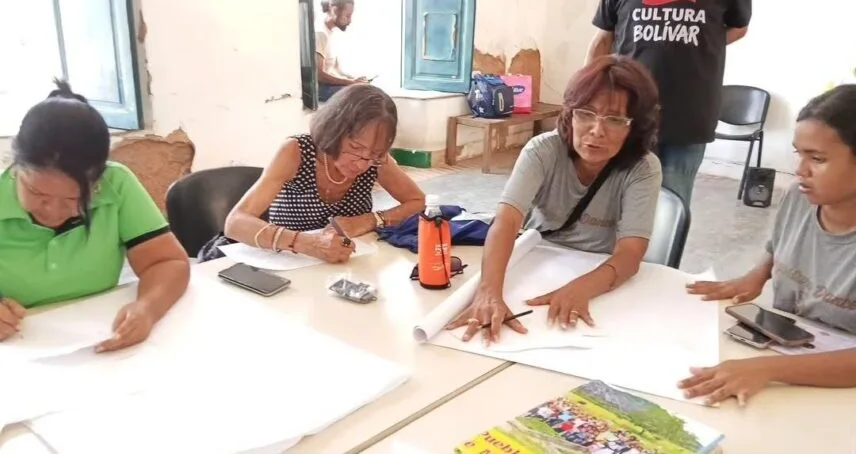 Realizan jornada de valoración patrimonial dedicada a tradición de burriquitas