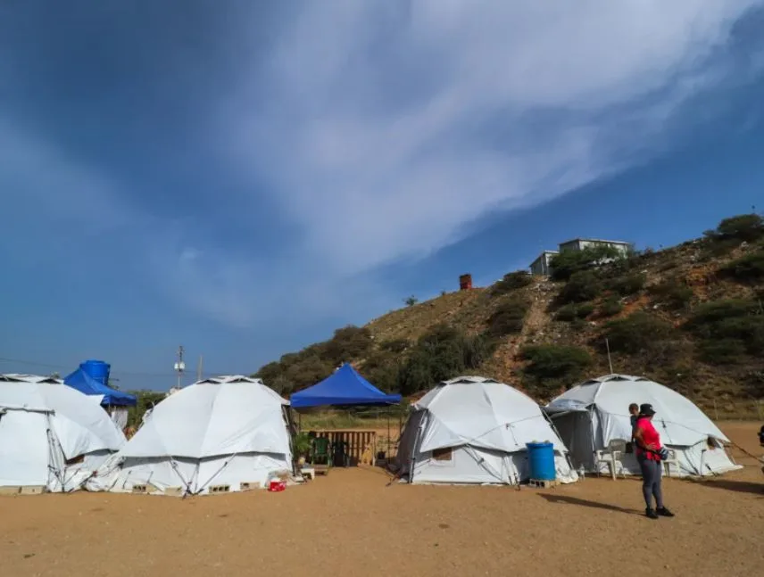 Damnificados por el doble terremoto solicitan lonas, toldos y carpas