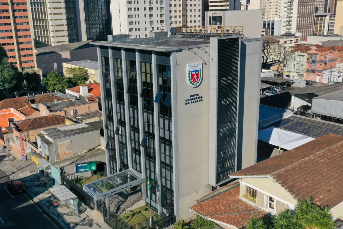 Abrir uma empresa no Paraná leva menos de dez horas