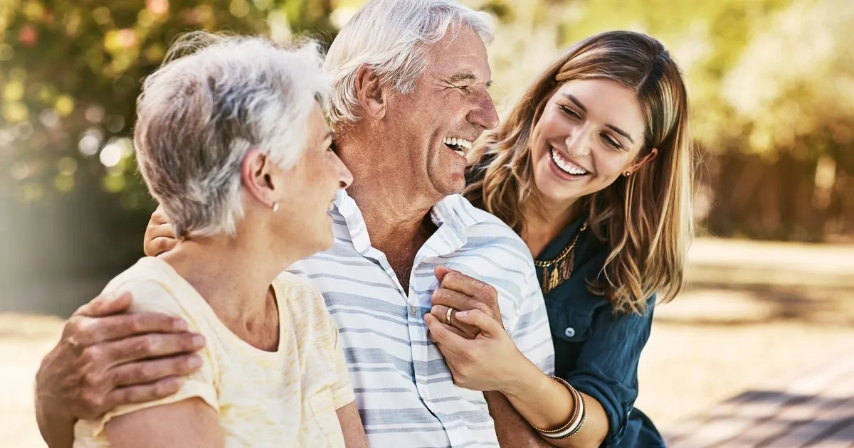 Los expertos en psicología coinciden: las 9 cosas que hacen los padres ancianos para que sus hijos adultos se sientan realmente comprendidos