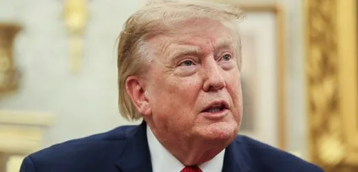 Donald Trump: U.S. Navy will in Bau befindlichen Flugzeugträger womöglich zu Ehren des US-Präsidenten benennen