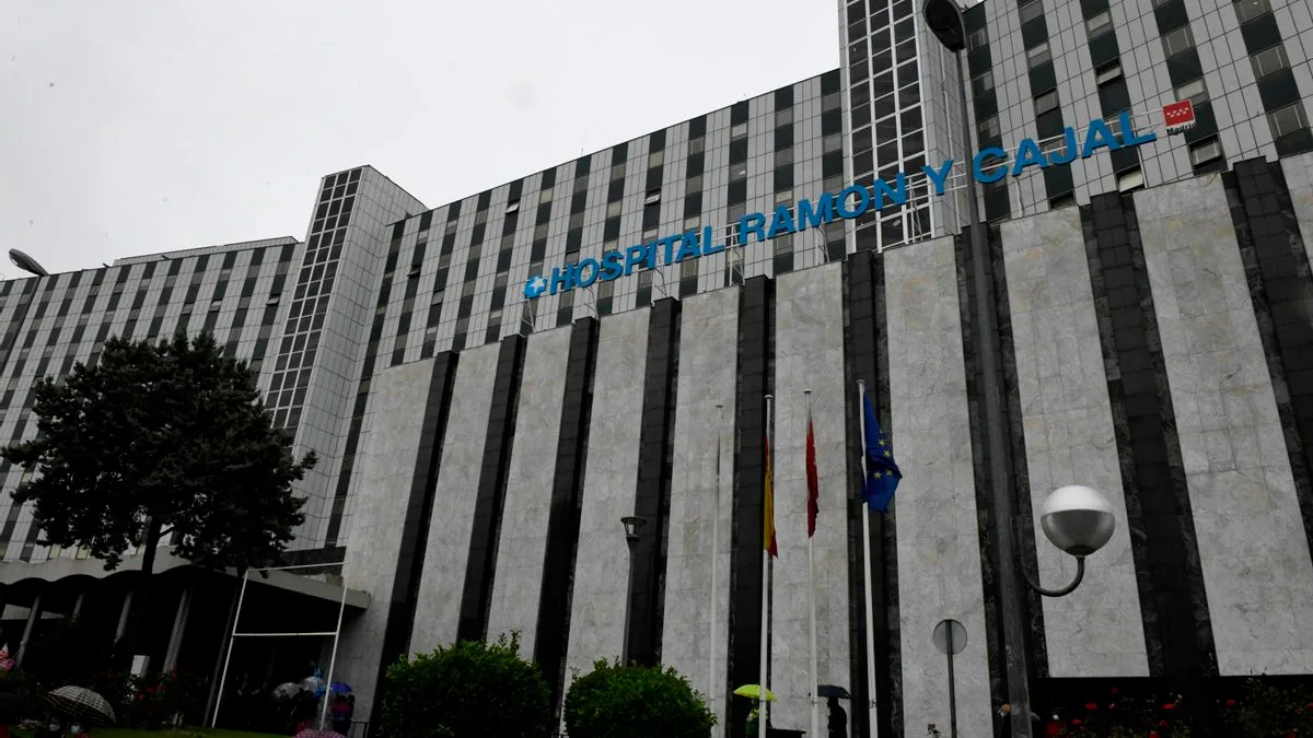 Un hospital de Madrid rebaja la prioridad de más de 50 pacientes pendientes de operación para mejorar sus listas de espera