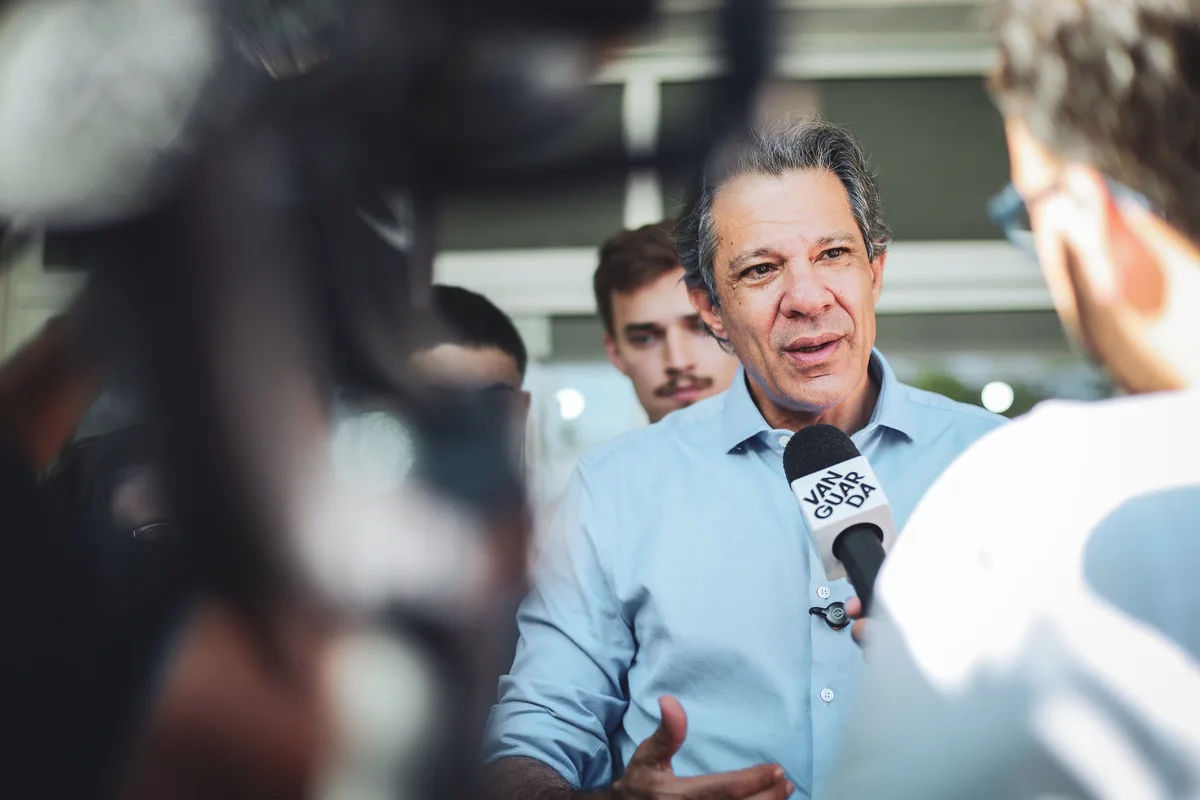 Haddad quer proibir bets em São Paulo