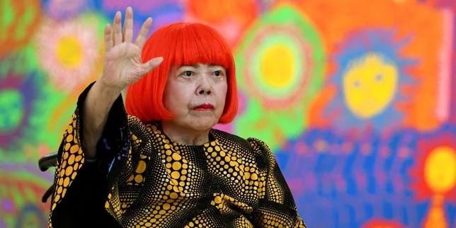 Yayoi Kusama, artiste avant-gardiste japonaise connue comme la « reine des pois », est morte à 97 ans
