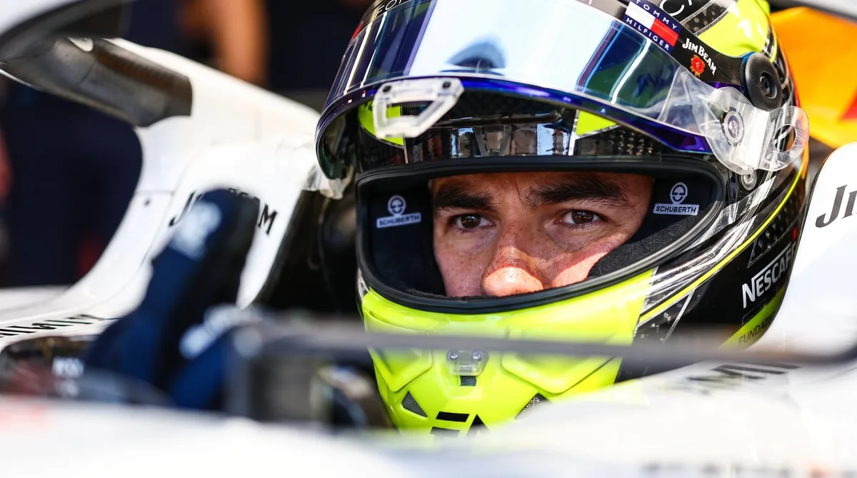 Checo Pérez recibe doble multa, pero lanza advertencia que sacude al Gran Premio de España