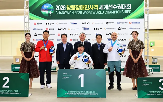 파리 ‘한국 1호 金’ 조정두, 세계신기록 쐈다…세계선수권 2관왕·LA 패럴림픽행 확정
