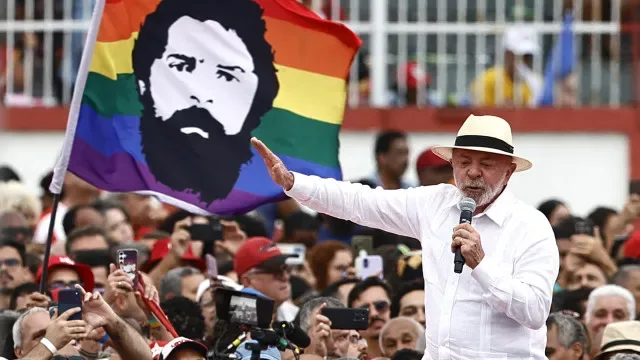 Investigações contra filho? Lula diz que "ninguém está acima da lei"