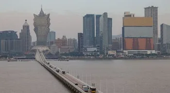Lucros dos bancos de Macau encolhem 16,3% até julho