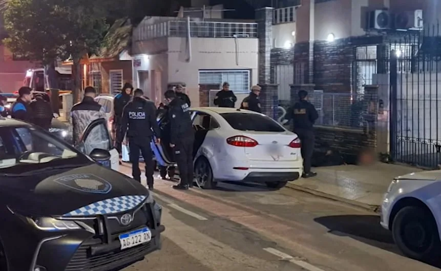 Detuvieron a cinco hombres acusados de intentar robar una casa en Villa Lugano
