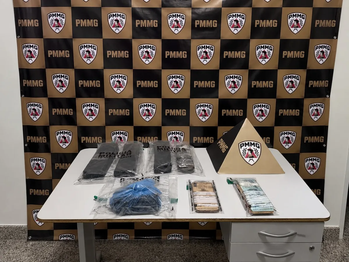 Adolescente de 15 anos é apreendida com 4,3 kg de maconha e R$ 3,9 mil em Mantena