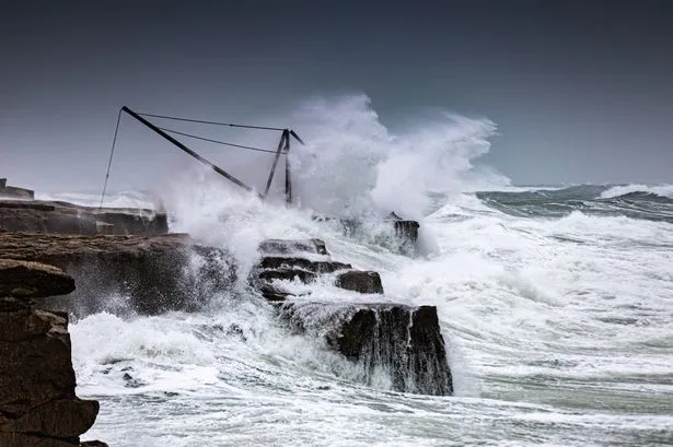 Forecasters fear 'intense' El Nino effect to last until at least February