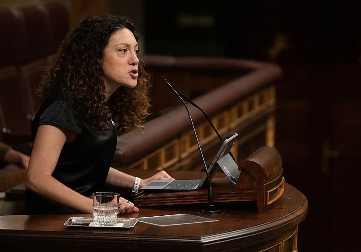 El agresivo discurso de la diputada de Sumar contra el PP y Vox: «Son una panda de pirómanos y racistas. Hay que ser desgraciados»