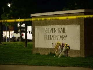 Fusillade dans une école de l’Oregon : quatre morts dont trois enfants, le tireur de 16 ans tué… Ce que l’on sait