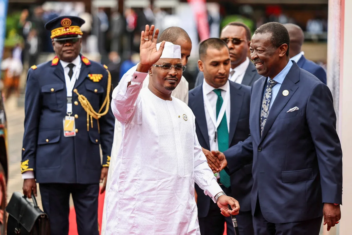 Tchad : le président Idriss Déby reçu par Emmanuel Macron à Paris ce mardi