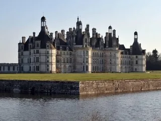 France : à Chambord, des jardins fragilisés par la sécheresse et à réinventer