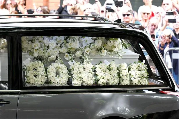 Bonnie Tyler funeral updates: Crowds applaud and sing outside church as emotional service ends