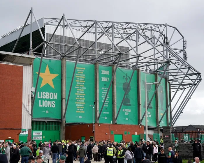 Celtic v Rangers: Scottish Premiership – live