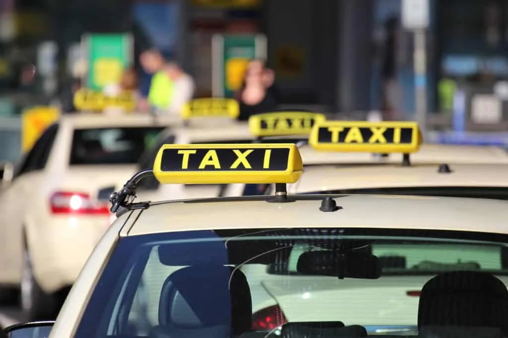 Andar pela cidade pode proteger o cérebro contra o Alzheimer