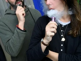 Un produit dangereux circule à Nantes : un mineur contrôlé ce lundi avec des fioles de « Pète ton casque »